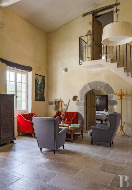 A vast farmhouse on a 130-hectare estate in Gard, south of Anduze - photo  n°9
